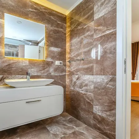 Buket - Calis Beach Holiday With Private Pool Fethiye